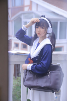 屏里狐
